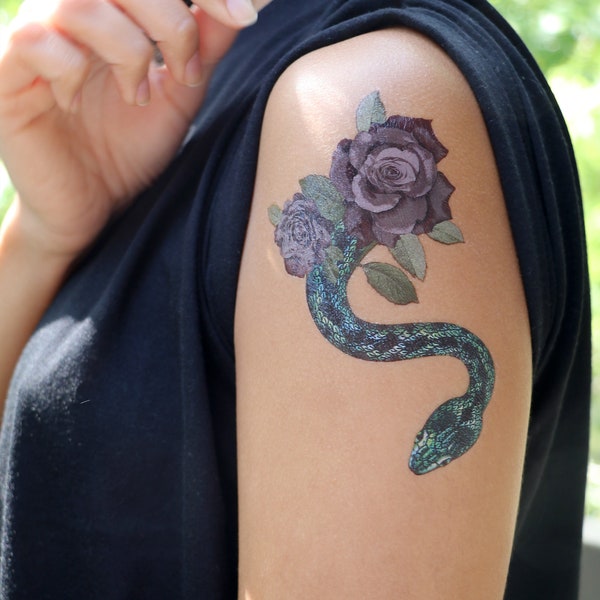 Tatouage temporaire de serpent vert et de roses noires / tatouages temporaires de serpent / tatouage de rose noire / tatouage de serpent réaliste (ensemble de 2)