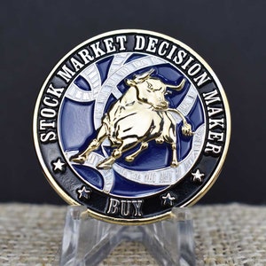 Stock Market Decision Maker - Bull & Bear Coin - Gold and Silver Plated zdjęcie 3