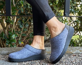 KLÄGN Women's Indoor / Outdoor Grey Felt Slipper Clogs