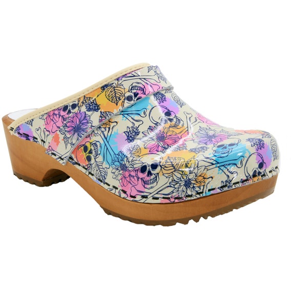 Art clogs hotsell