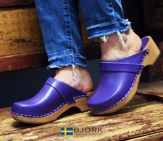Open 2025 back clogs