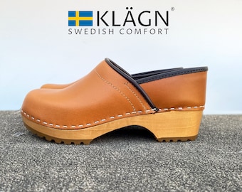 KLÄGN Tindra Wood Closed Back Grippy Caramel Veg Tan Leather Clogs