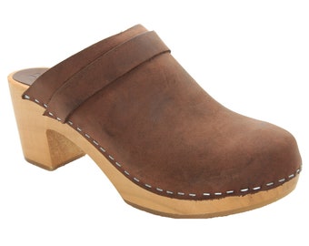 Tia Wood Mid-Heel Fashion Clogs in Brown Full Grain Leather