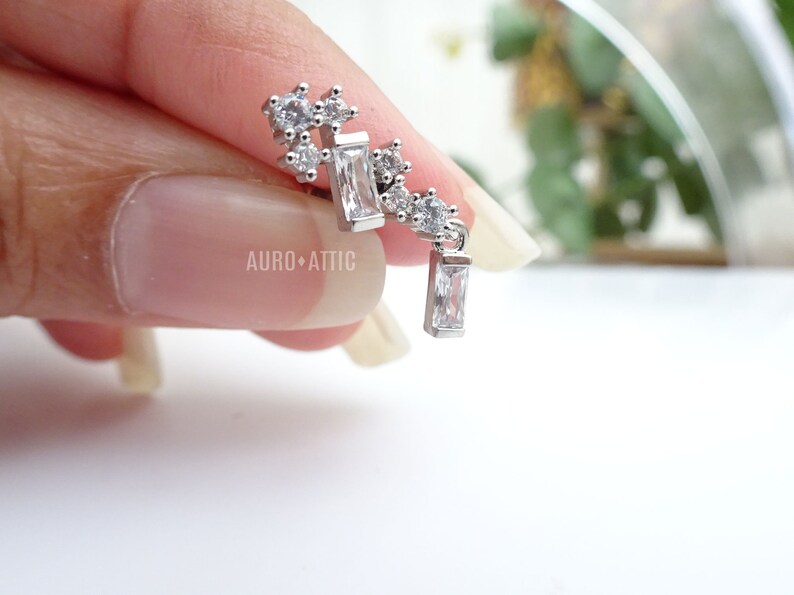 Barbell or Labret Stud Pearl White Flower Piercing 18G,20G 16G CZ Stainless Steel Cartilage Piercing,Helix Earring,Conch,Tragus