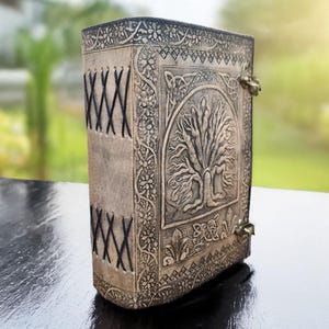 600 Pages Large Leather Journal Tree of life Fat Notebook, Grimoire, Writing Notebook, Sketchbook, Diary, Pagan Grimoire, Book of Shadows