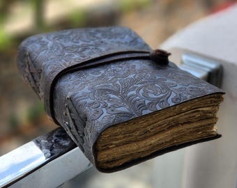Handmade Leather Grimoire – Deckle Edge Book of Shadows, Sketchbook