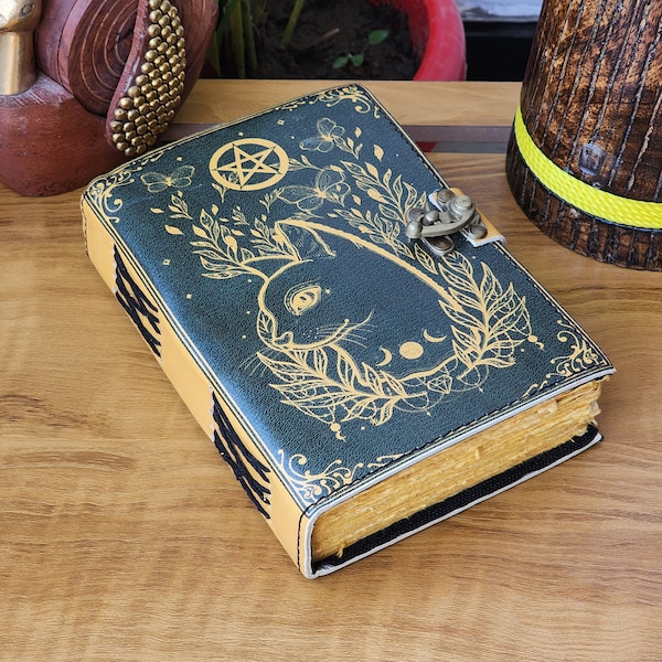 Grimoire Journal Leder Druck kaltische Katze Journal Leeres Zauberbuch Buch der Schatten Leder Geschenke für Ihn Skizzenbuch Journal Notizbuch