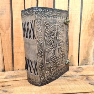 600 Pages large Leather Journal, Tree Of Life, Leather Notebook, Spell Book of shadows journal, Travel Book, Gift for Him & Her, Grimoire