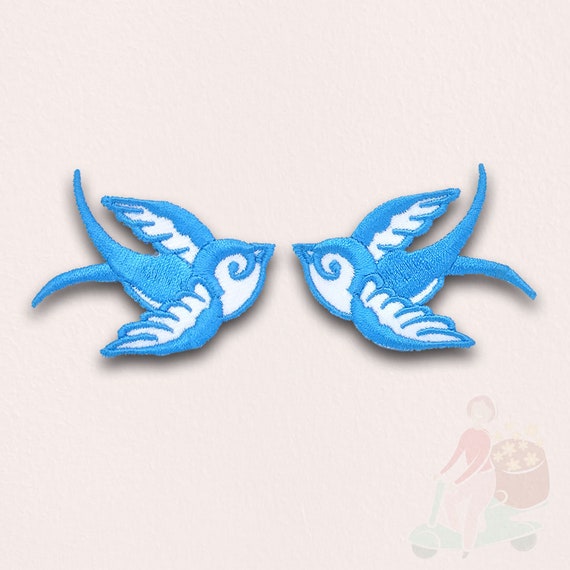 Pair Of Black Swallows Rockabilly Kitsch Iron//Sew on Embroidered Patch