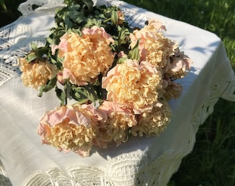 2026 Dried peonies, flowers, bouguets, peony, home decor, rustic, nice decor wedding, beige.