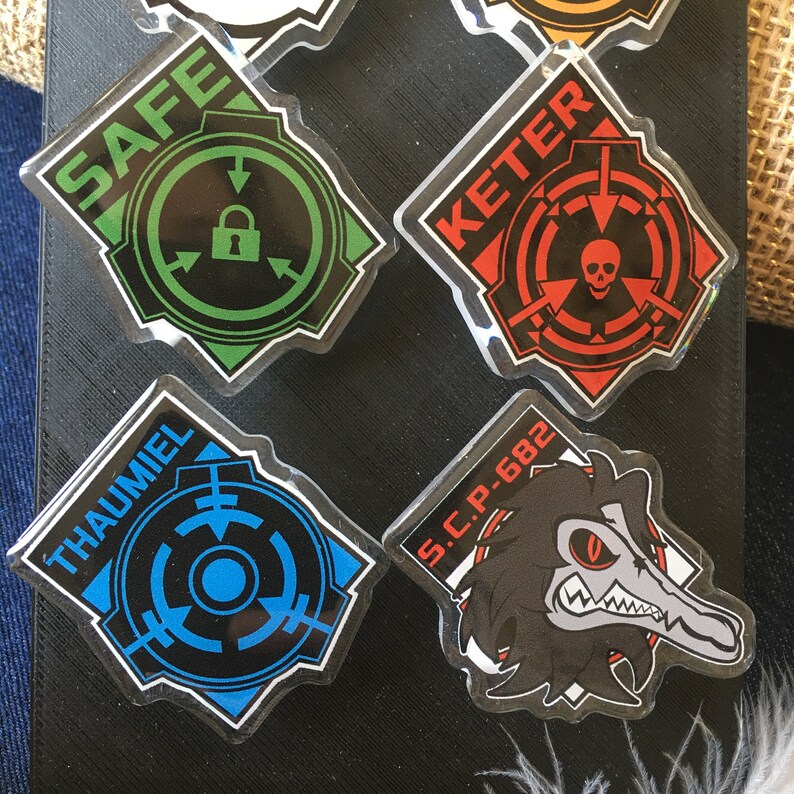 PINS SCP Foundation - Etsy