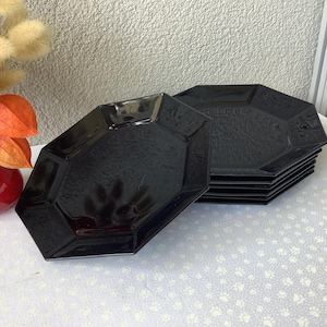 Arcoroc Octime black art deco plates