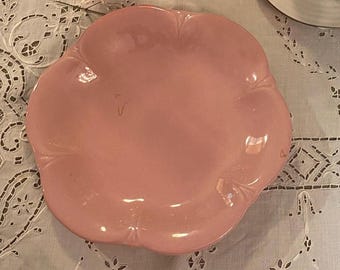 Vintage Tiffane Italy Różowy ceramiczny talerz ze złotymi śladami pędzla, włoska ceramika obiadowa