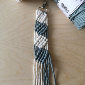Handmade Macrame Keychain | Boho | Bicolour Macrame Keyring | Handbag Accessory | Party Favour | Mother&#39;s day Gift | Gift