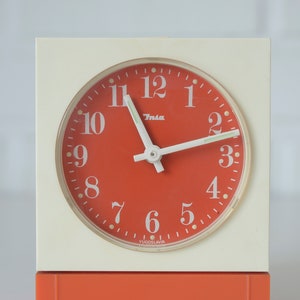 Set of 2 / Orange Vintage Clocks / Wall Clock / Alarm Clock / Desk Clock / Insa Yugoslavia 1970's / Mid Century Modern image 3