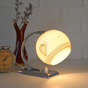 Lámpara de noche vintage / Lámpara de escritorio / Lámpara de mesa / Era espacial / Yugoslavia 1950 / Vidrio soplado a mano / Lámpara MCM / Iluminación retro