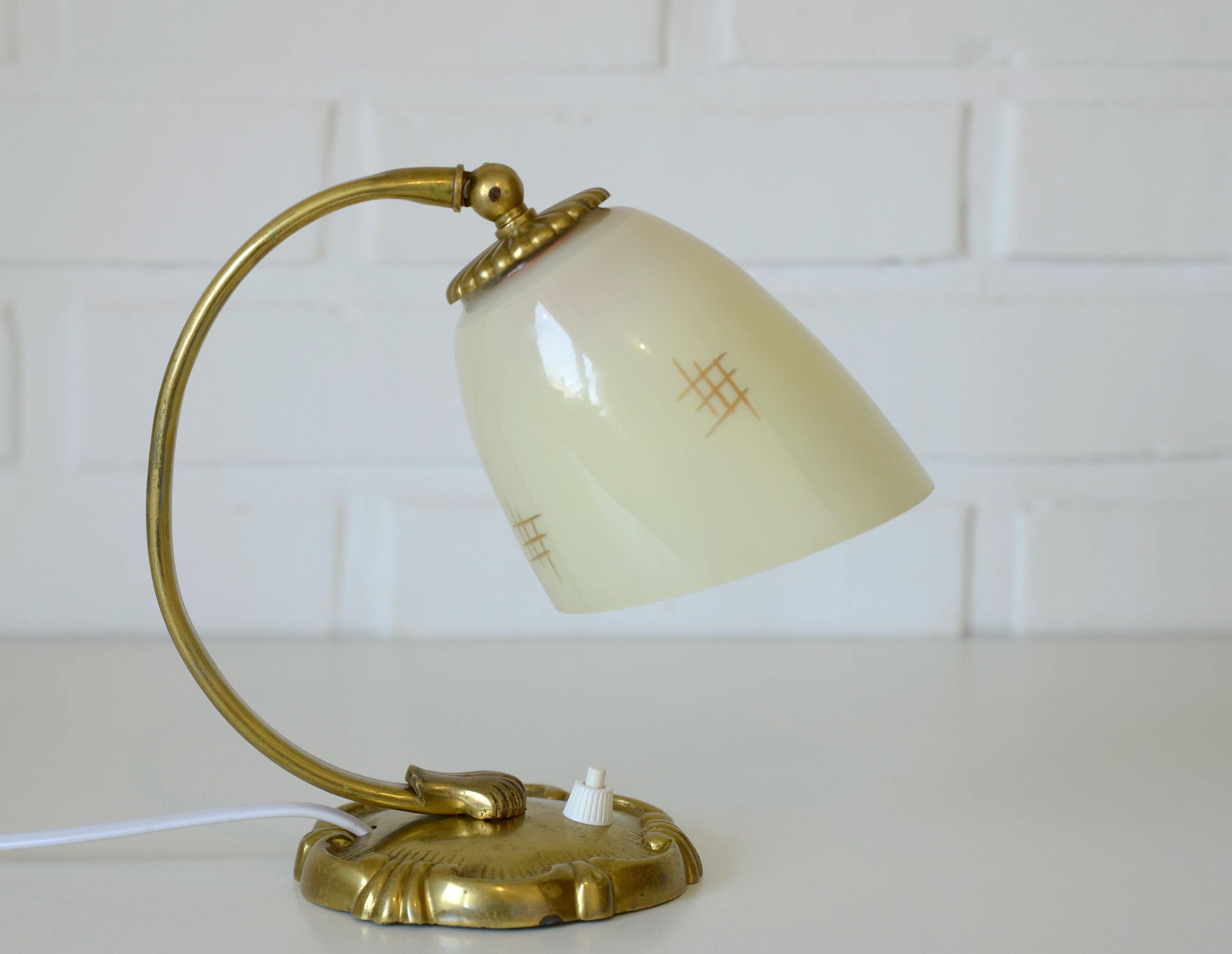 1930'ヴィンテージアールデコ テーブルランプ ガラスシェード Art deco desk light 1930 - Etsy 日本