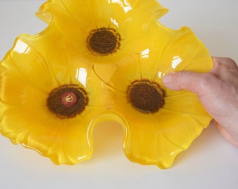 Vintage Waltherglas Sunflower Glass Bowl: Retro Yellow Centerpiece Fruit Bowl