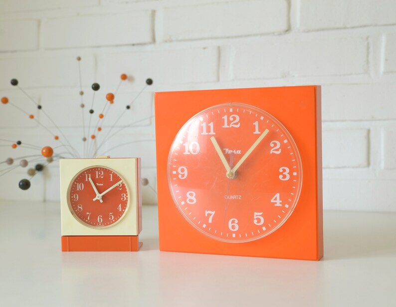 Set of 2 / Orange Vintage Clocks / Wall Clock / Alarm Clock / Desk Clock / Insa Yugoslavia 1970's / Mid Century Modern image 4
