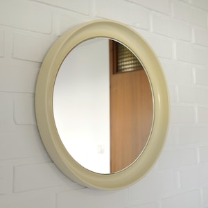 Bathroom Mirror / Retro Vanity Mirror / Minimalist Plastic Mirror / 1970&#39;s / Space Age / Vintage Round Wall Mirror / Decorative Mirror