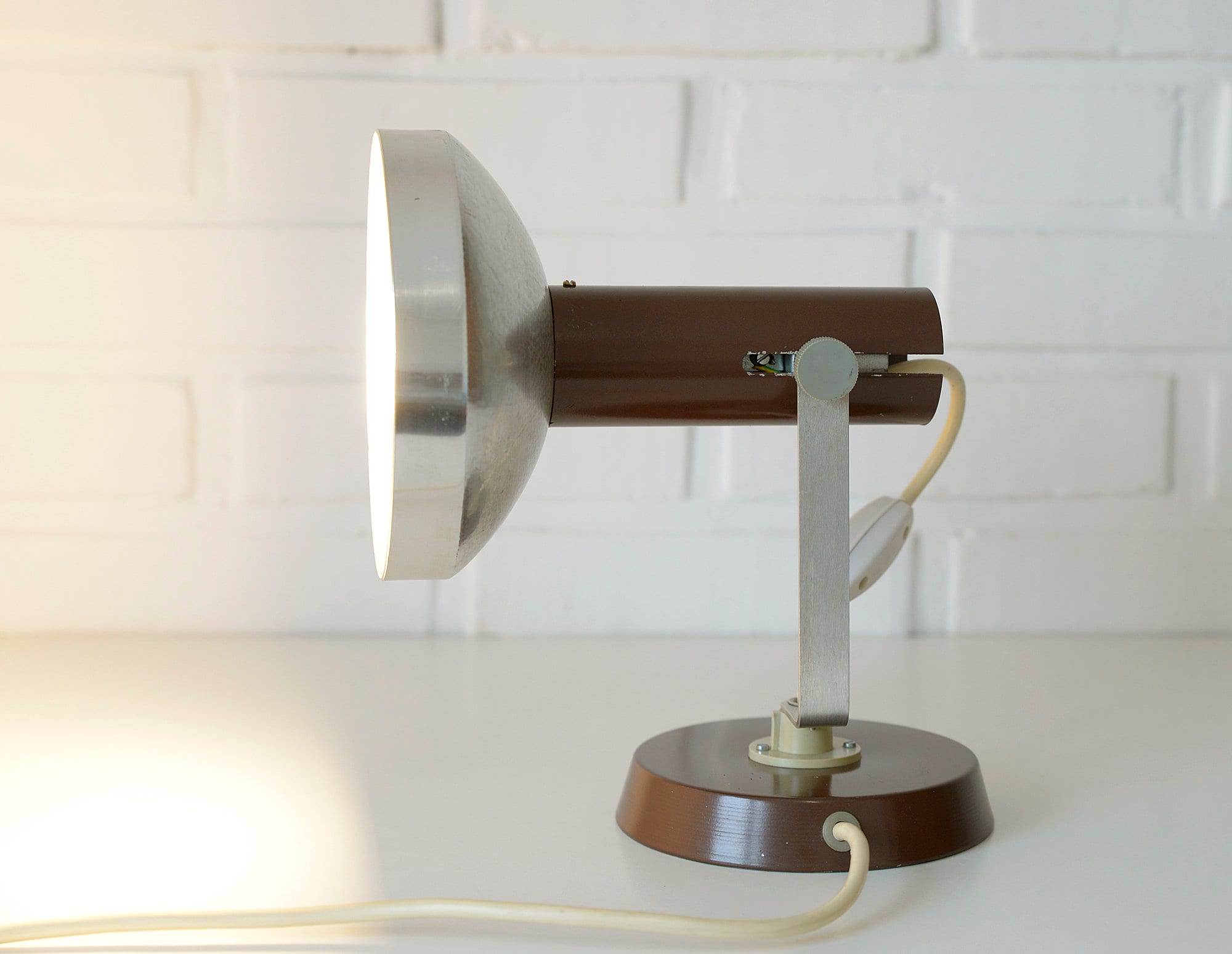 Lampe De Bureau Vintage/Luminaire Industriel Réglable Mcm Minimaliste Fabriqué En Yougoslavie Dans Les Années 1960