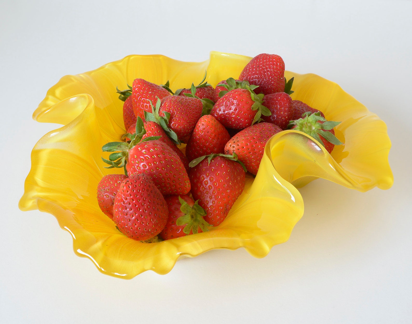 Vintage Glass Fruit Bowl / Retro Home Decor / Mid Century Etsy