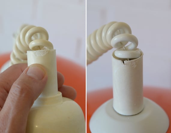 ヴィンテージオレンジペンダントライト：ミッドセンチュリースペース