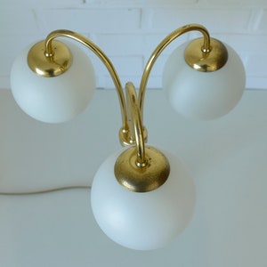 Elegant Vintage Floor Lamp / Gold Desk Light Fixture / Hollywood Regency / MCM Table Lamp image 5
