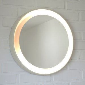 Vintage Wall Mirror / Mid Century Modern / Makeup Mirror / Illuminated Mirror / White Round Mirror / Bathroom Mirror / Vanity Mirror 1970&#39;s