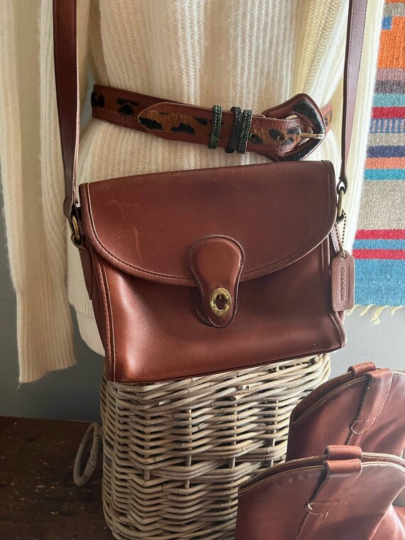Coach devon deals bag