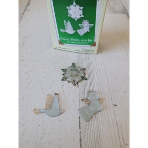 Hallmark peace, hope, and joy mini ornament Xmas