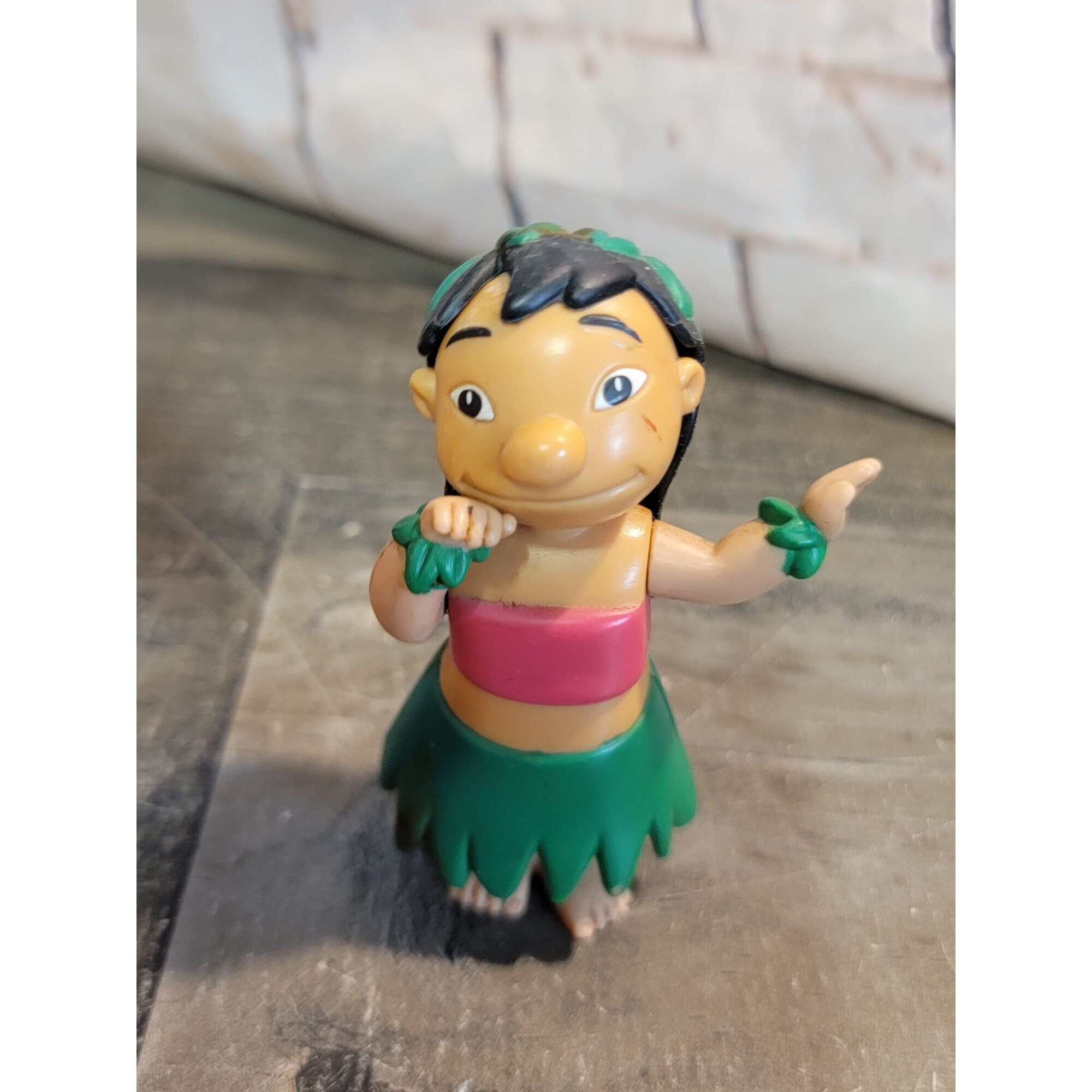 hula dancing lilo doll