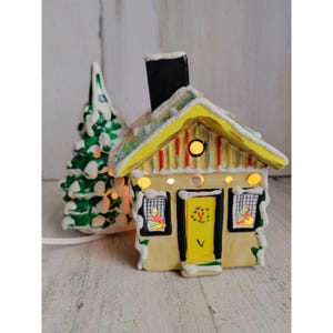 Dept 56 vintage yellow dickens house tree xmas Home decor village accessory