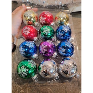 Multicolored glitter blown glass ornament Xmas set snow