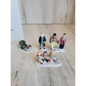 Dept 56 59293 Nicholas Nickelby heritage village accessory xmas