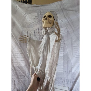 Ground skeleton Halloween prop lawn decor scary grim reaper image 2
