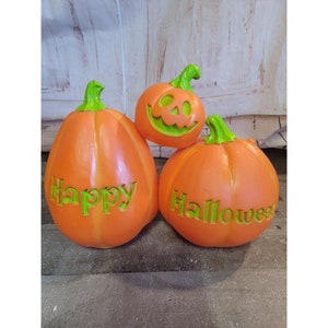 Gemmy happy Halloween pumpkin talking light decor figure