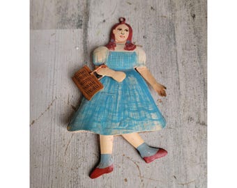 Cesto natalizio vintage in metallo decorato con il mago di Oz di Dorothy