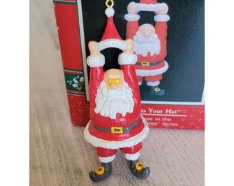 Enesco hang on to your hat 1990 ornament Xmas