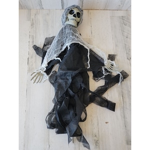 Skeleton Grim Reaper hanging Halloween cloth prop decor