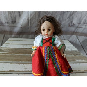 Vintage Madame Alexander CZECHOSLOVAKIA Doll 1984 International Series w/ Stand
