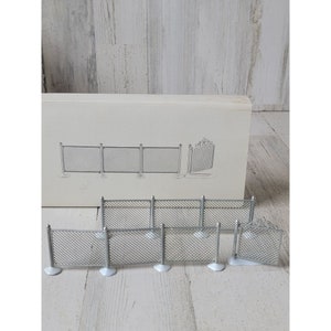 Dept 56 52345 Chain Link Fence with Gate snow village accessory Xmas set