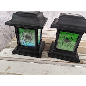 Solar spider Halloween prototype LED light prop table sample