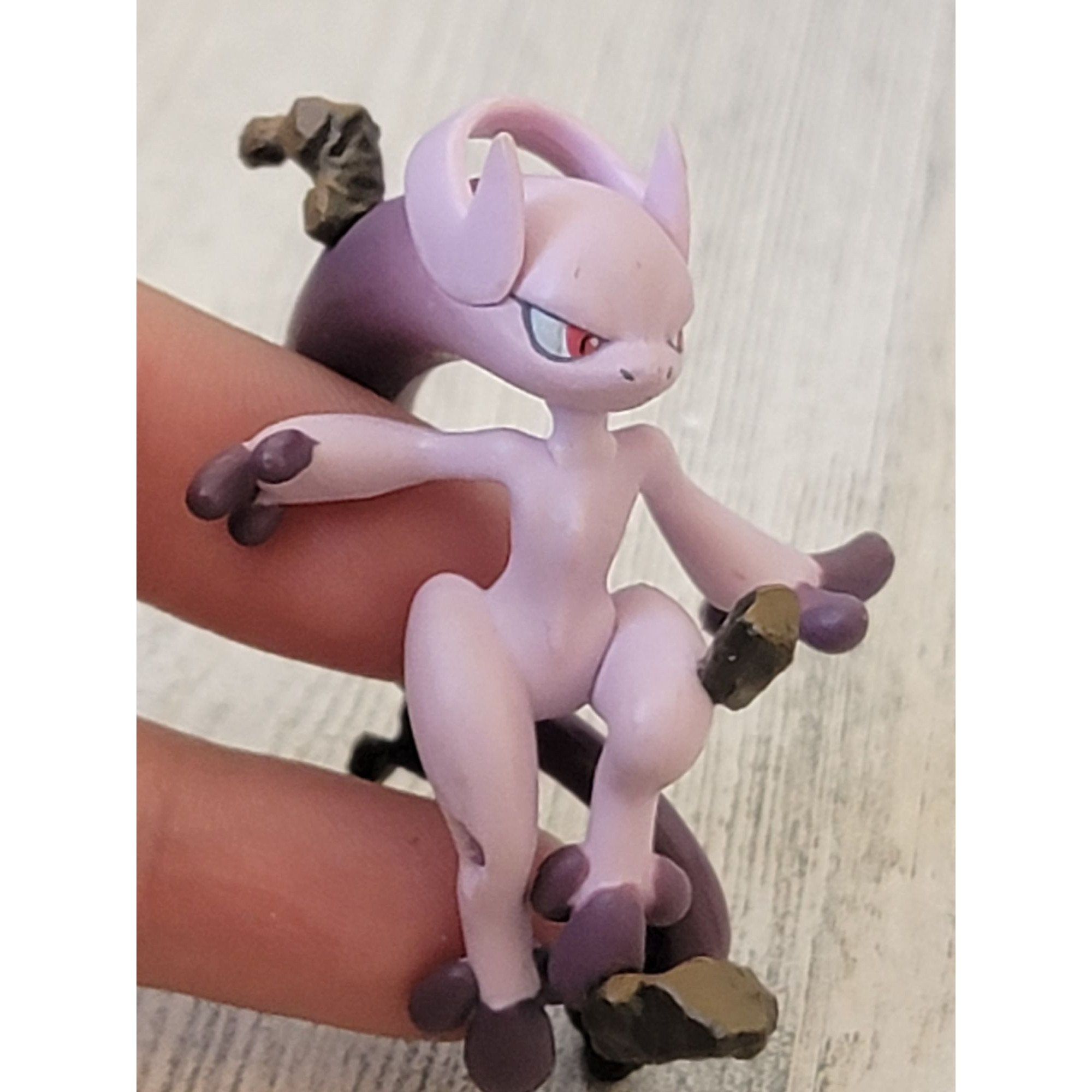 Pokemon Mega Mewtwo Y Collectible Figure