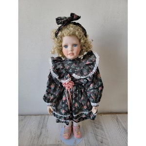 Laura cobabe Erika porcelain doll floral dress blonde girl collectible