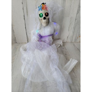 Halloween animated skeleton bride hanging prop decor