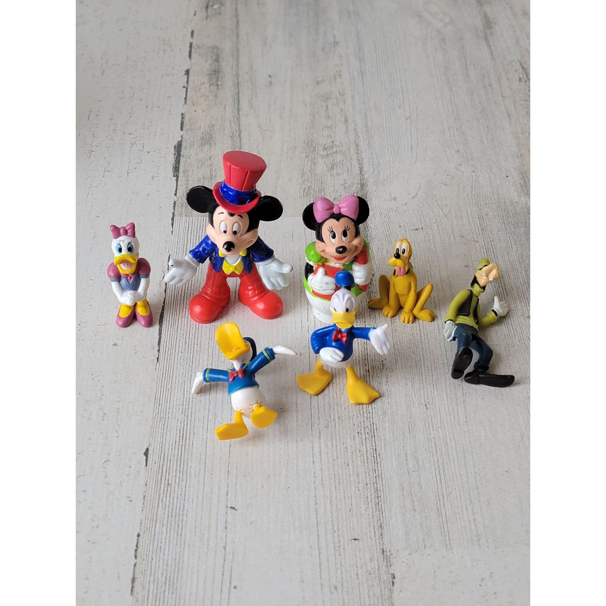 Disney Mickey Minnie Donald Daisy Pluto Goofy Friends Playset
