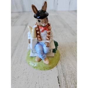 Royal Doulton Parisian Italian bread baker DB317 bunnykins bunny figurine statue