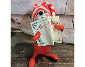 Annalee Merry Christmas caroling Mouse xmas red hat decor figure