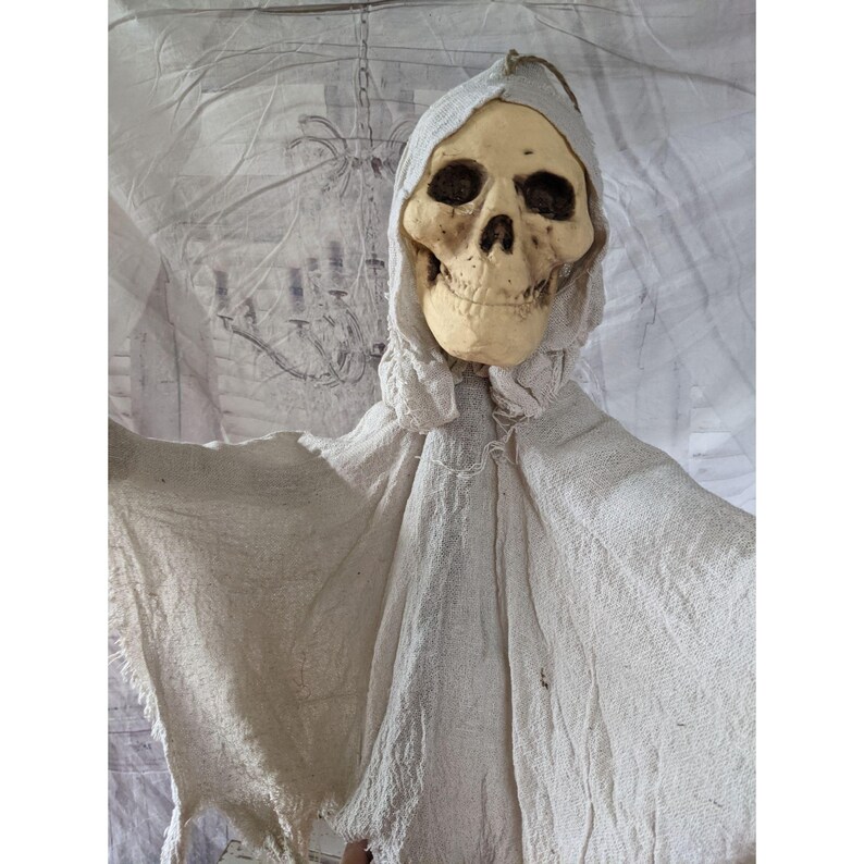 Ground skeleton Halloween prop lawn decor scary grim reaper image 4
